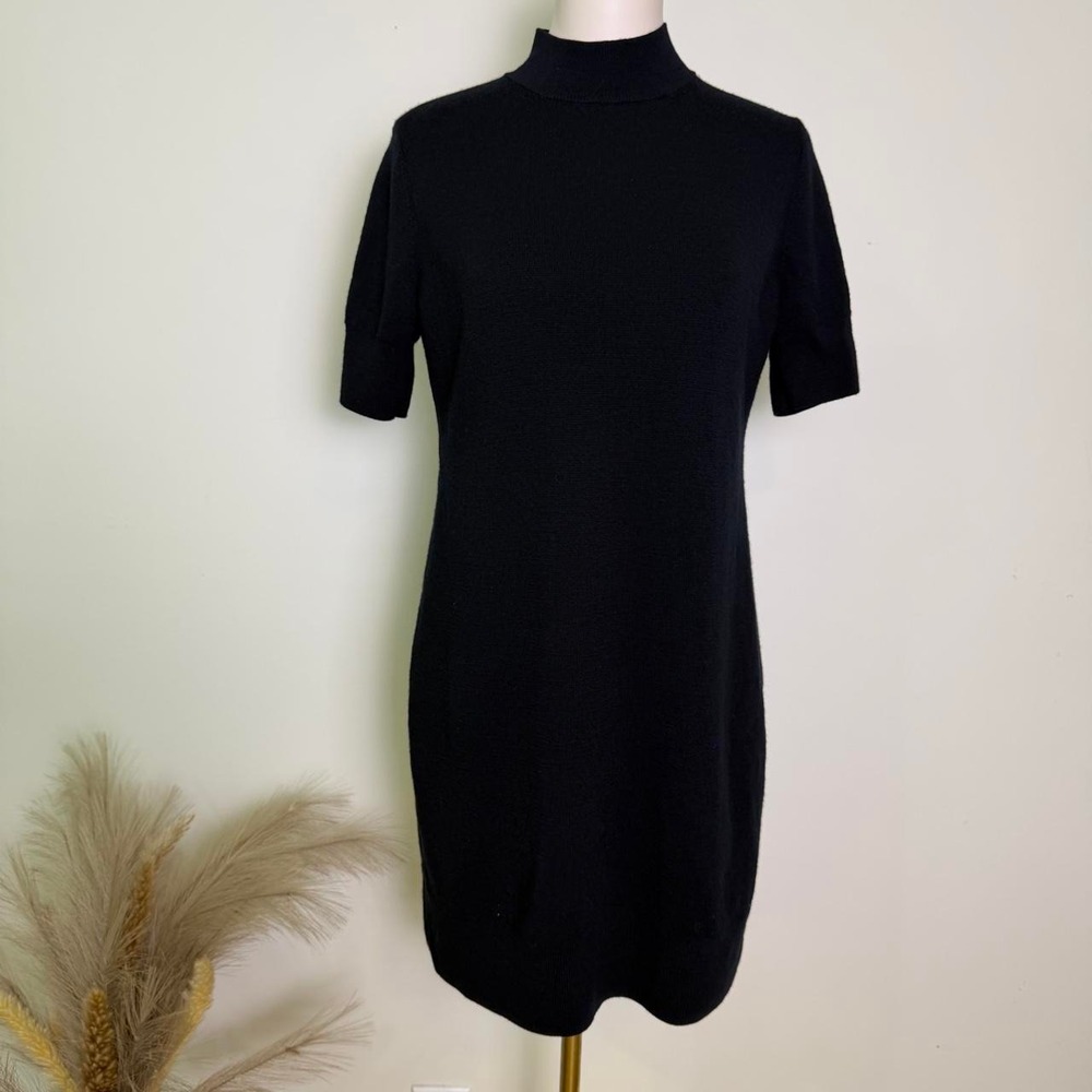 GAP L Black 100% Extra Fine Merino Wool Mock Neck Short Sleeve Sweater Dress